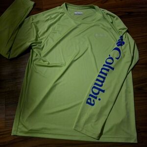 Columbia Omni-Shade Shirt. Brand New WITHOUT Tags. Size Large